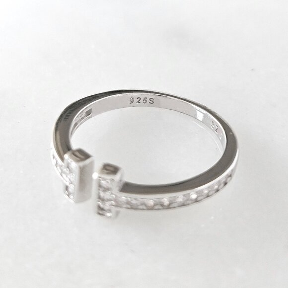 Tiffany 'T' inspired ring by Charmed Aroma, 925 Sterling Silver - Picture 4 of 5